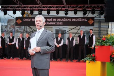 Presenetljiv odziv ob prvem dnevu praznovanja 50. Dnevov narodnih noš in oblačilne dediščine v Kamniku (38)